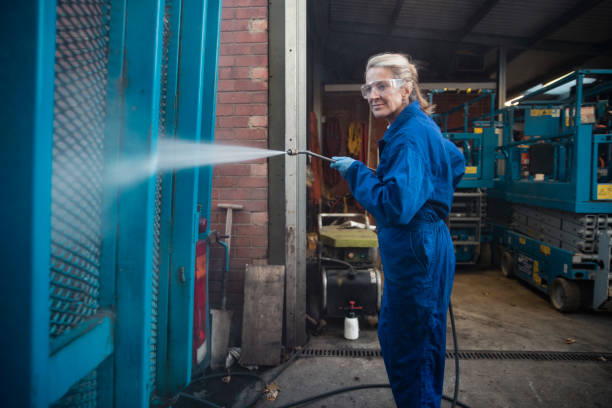 Best Commercial Pressure Washing  in Newark, TX